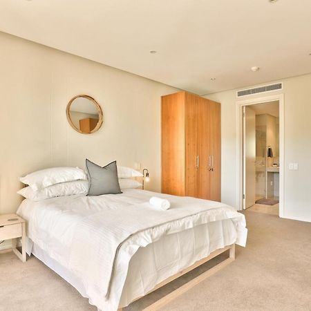 Elegant V&A Waterfront Canal Apartment Kaapstad Buitenkant foto