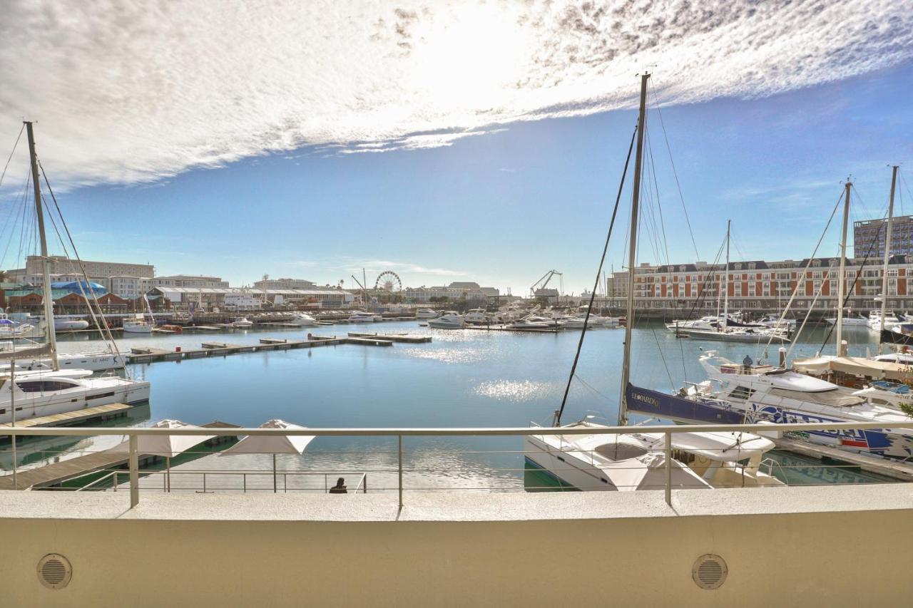 Elegant V&A Waterfront Canal Apartment Kaapstad Buitenkant foto